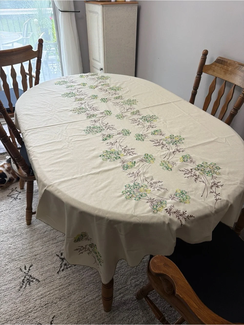 Floral Embroidered Scalloped Edge Bedspread - Cream with Green Accents 76x56